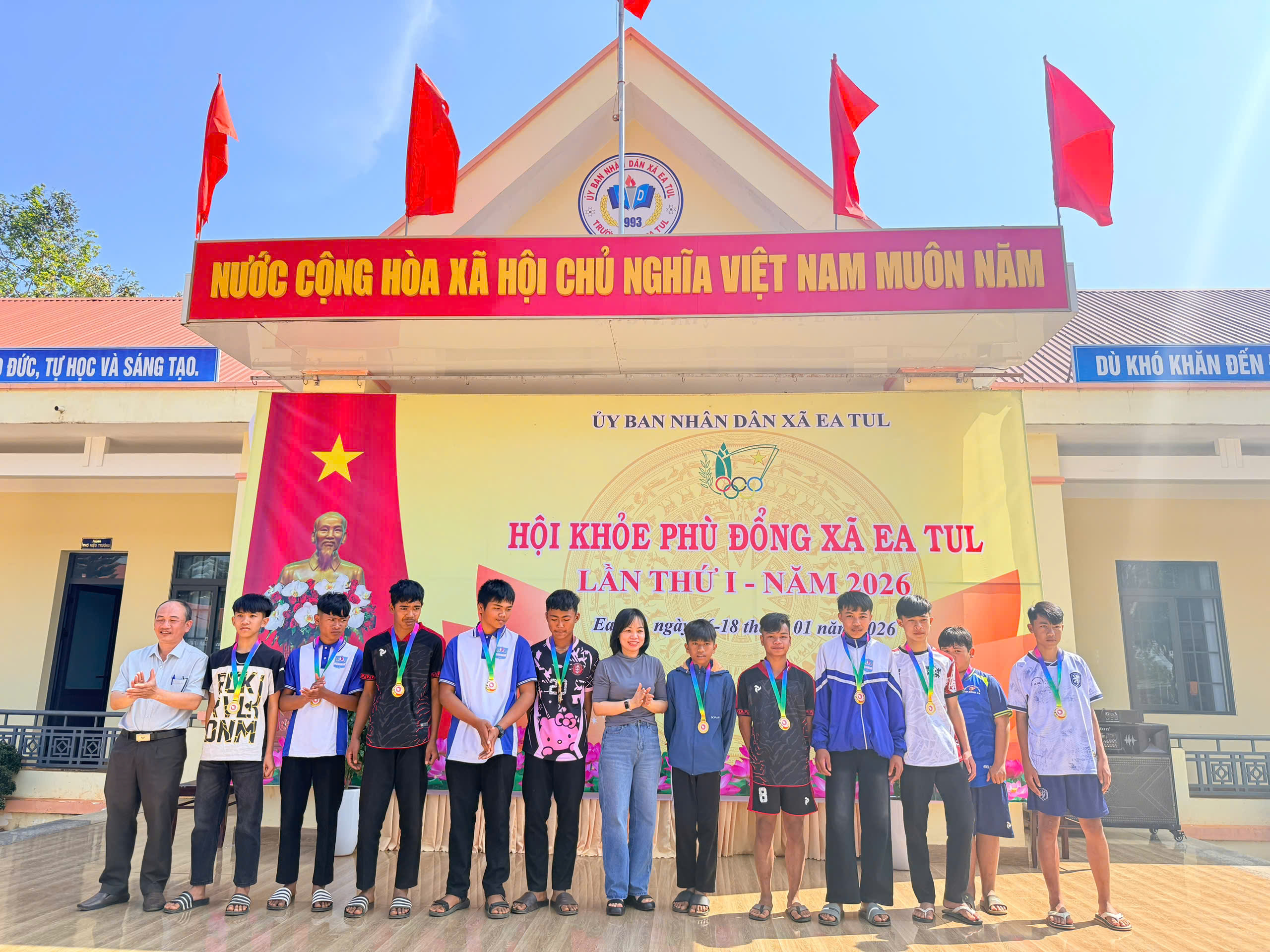 z7443843321138_b97bf2eab2a3534b80045ebaf97c8bdf