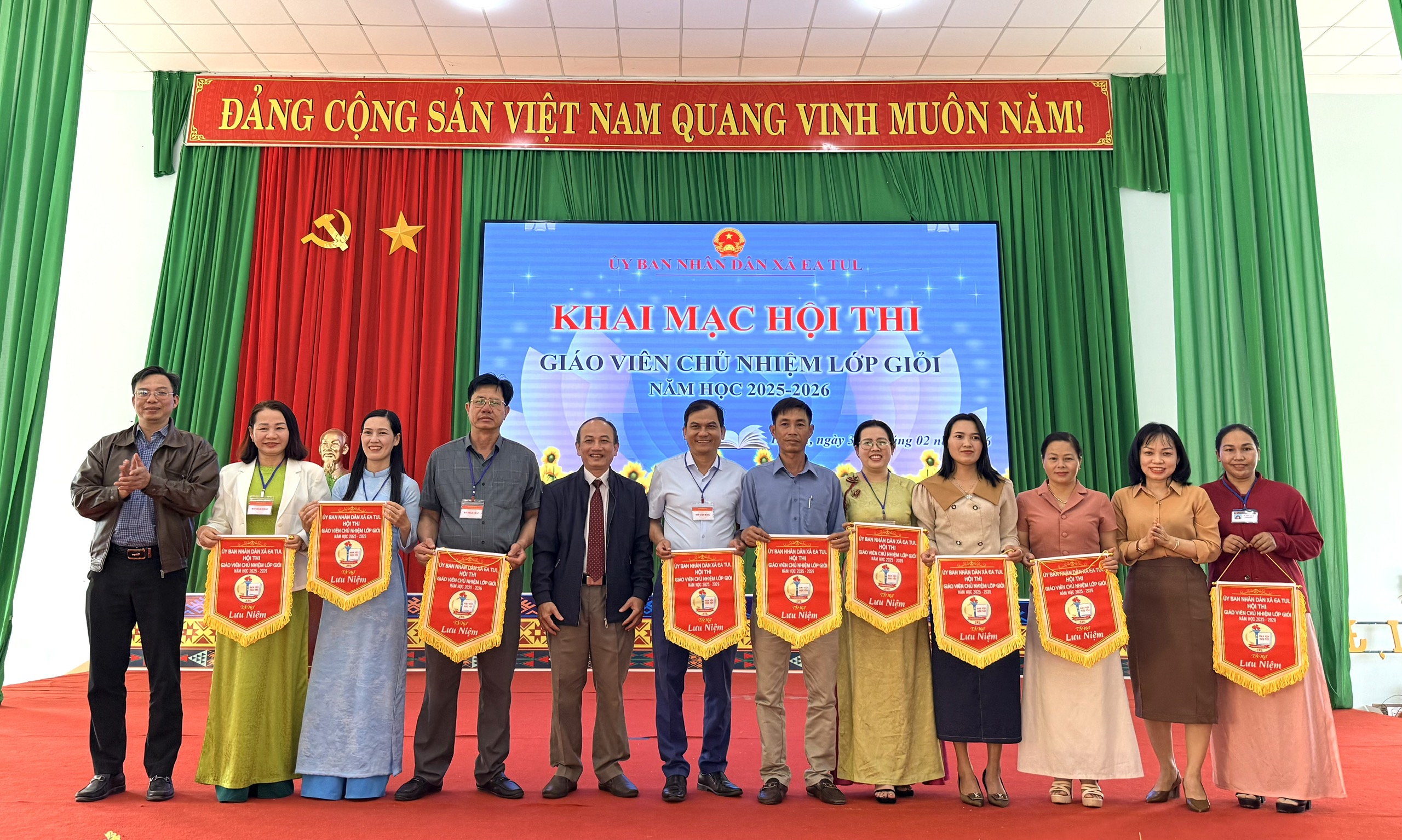 z7495588230325_7987a8564b3699758db56a21f8fbb043