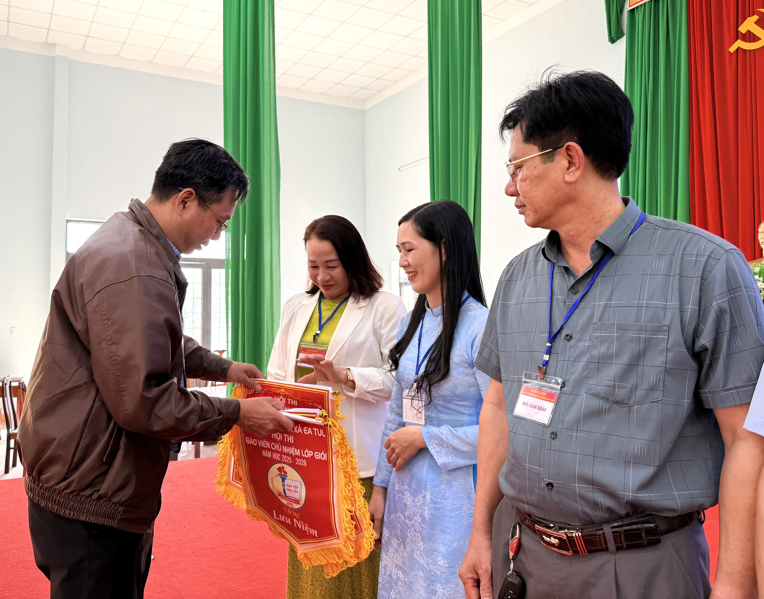 Khai mạc Hội thi Giáo viên chủ nhiệm lớp giỏi xã Ea Tul năm học 2025 – 2026