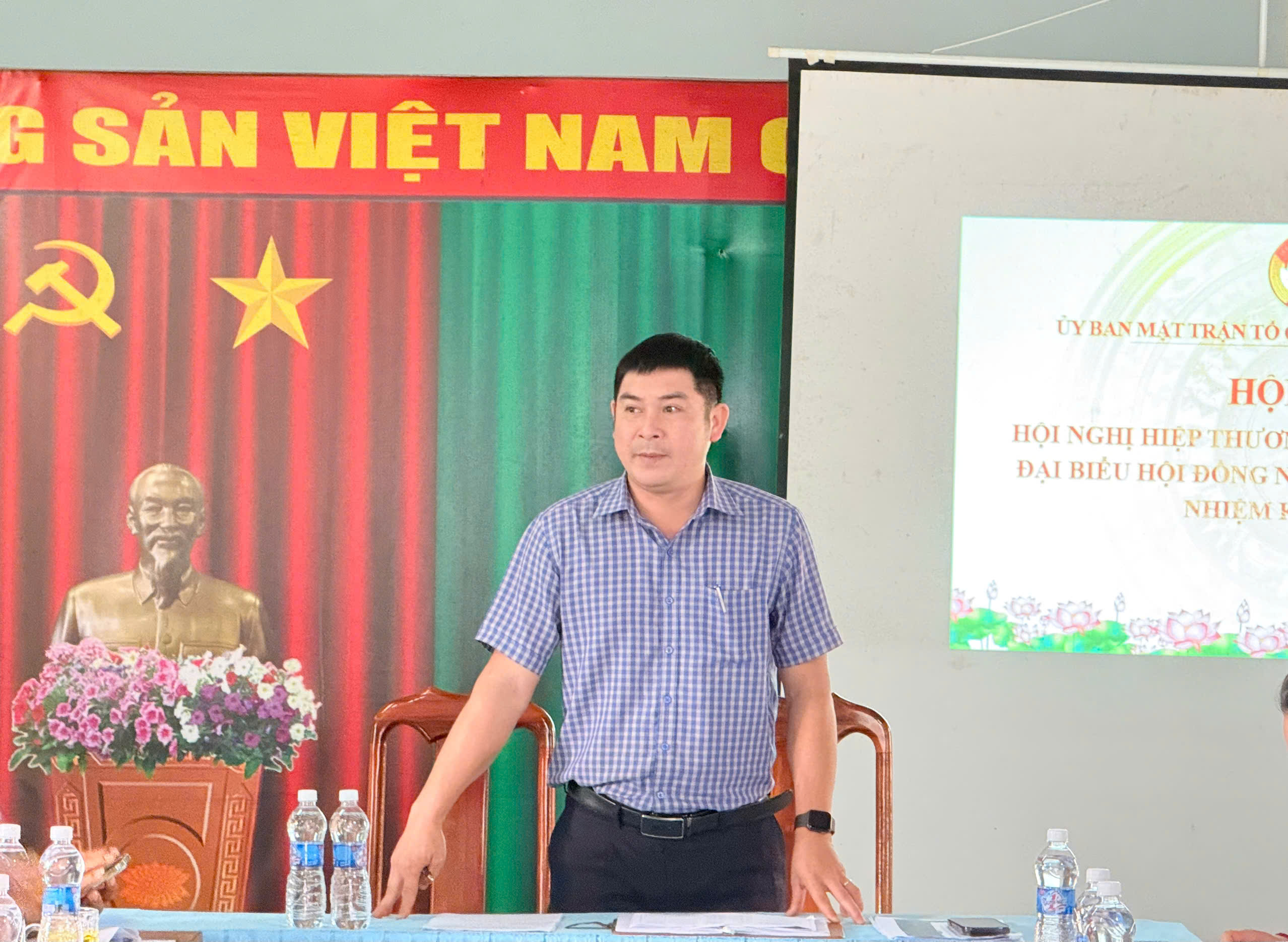 z7456274470348_0f68f2cd4175a8607d672381e624f04c